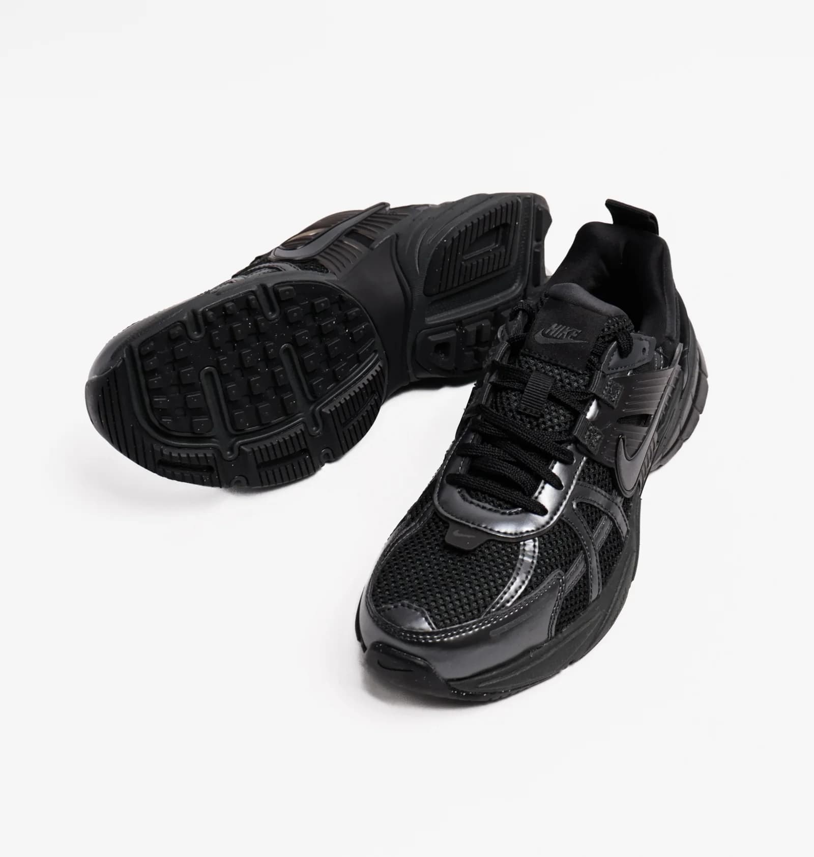 Nike V2k Run Shoes thumbnail 7