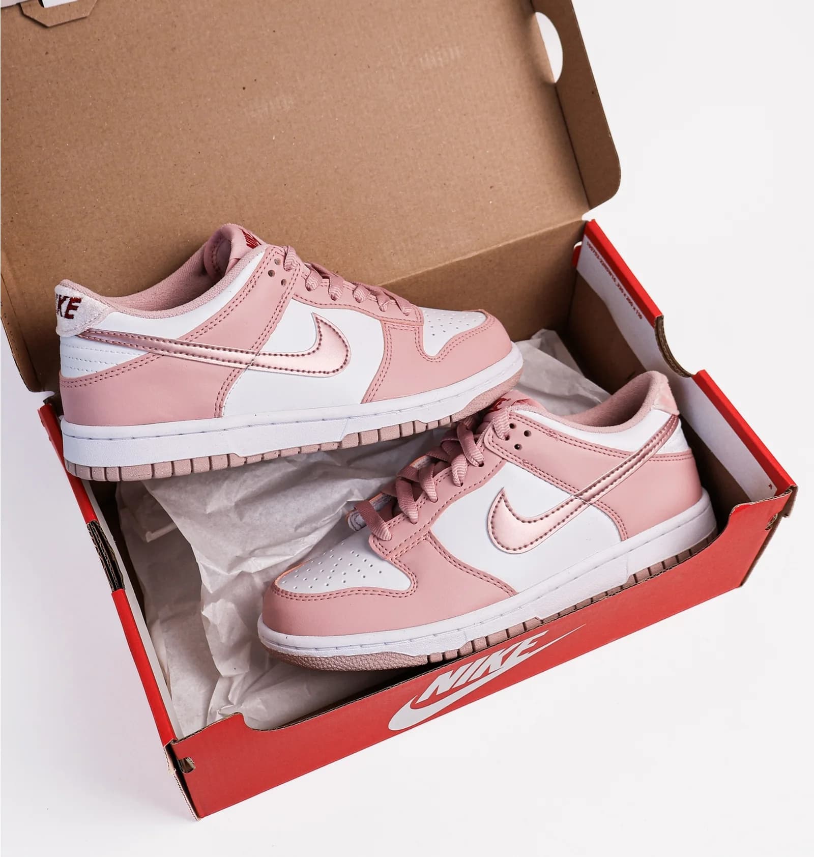 Nike Dunk Low Gs thumbnail 2