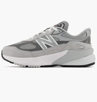 New Balance 990 V6